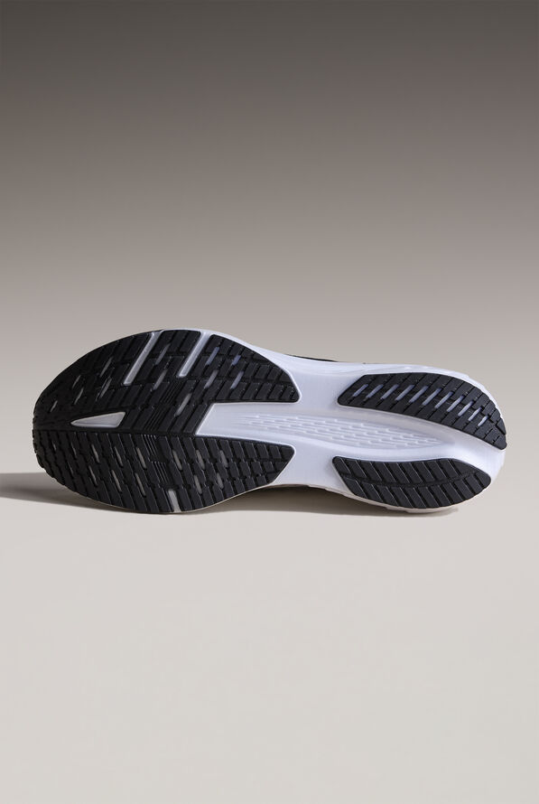 Brooks Men's Launch 11 Black/White Athletic Lace Up Shoes - null - 5