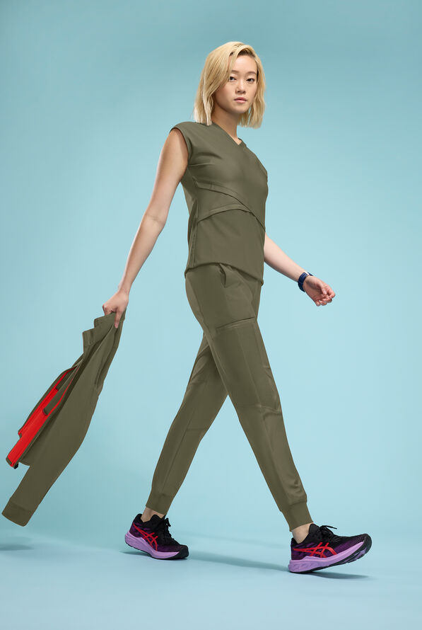 Infinity GNR8 Kinetic Knit Women's 3-Pocket STRETCH Dolman Wrap V-Neck Scrub Top - Sap Green - 4