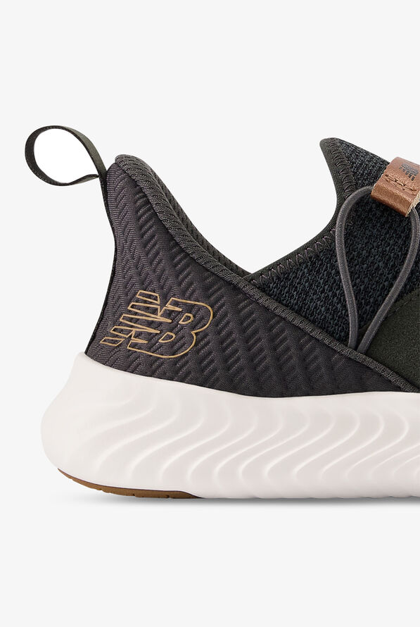 New Balance Women's DynaSoft Beaya Blacktop/Copper Metallic Atheltic