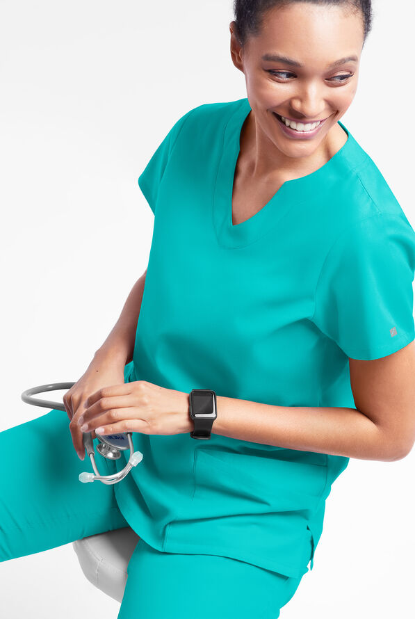 Butter-Soft Originals Women's 6-Pocket Scallop Neck Scrub Top - Bright Teal - 4