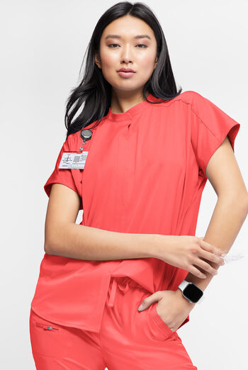 WhisperLite Women’s Aerin 3-Pocket Oversized Dolman Sleeve Scrub Top