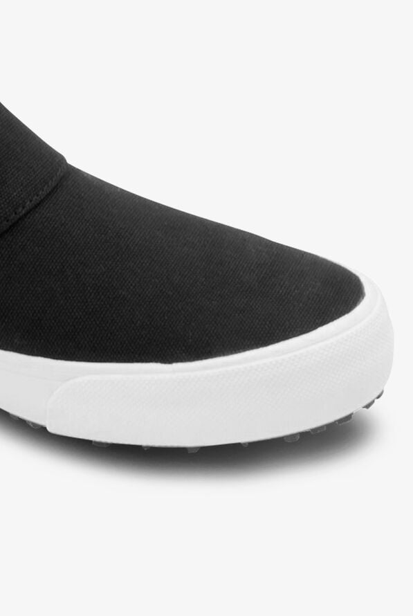 Infinity by Cherokee Women's Rush TX Black/White Athletic Slip On Shoes - Black/White - 3