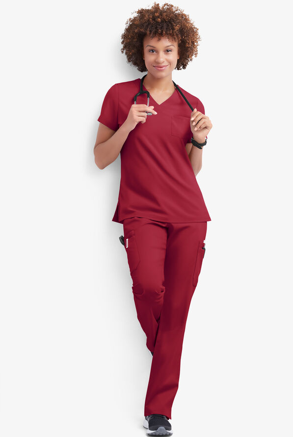 Pantal&oacute;n m&eacute;dico UA Butter-Soft STRETCH petite con cord&oacute;n ajustable y 9 bolsillos para mujer - Ruby - 4