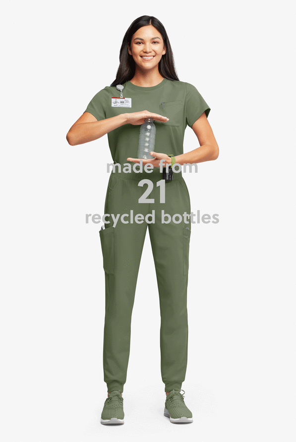 Pantalón médico ReSurge Amber estilo jogger con piernas pitillo y 7 bolsillos para mujer - Light Olive - 5