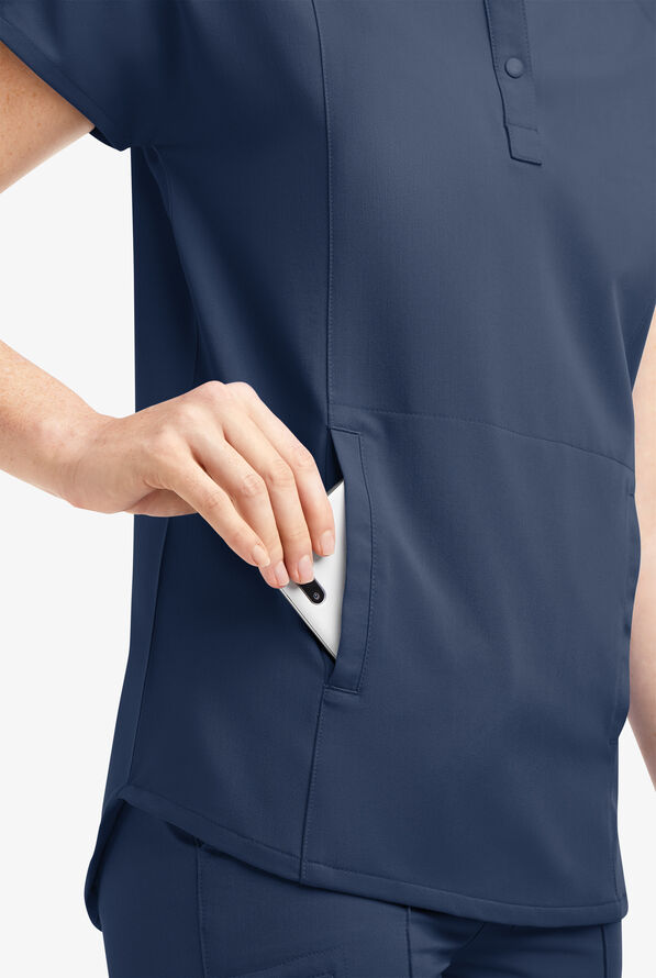 Movement by Butter-Soft Mintaka Women&rsquo;s 4-Pocket Polo Collared Scrub Top - Navy - 7