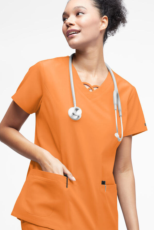 Blusa médica Butter-Soft Originals con cuello entrecruzado y 3 bolsillos para mujer - Apricot Crush - 2