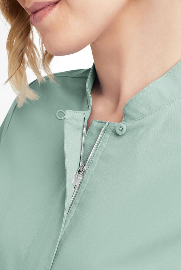 Blusa m&eacute;dica UA Butter-Soft STRETCH con cremallera y 6 bolsillos para mujer - Eucalyptus Leaf - 3