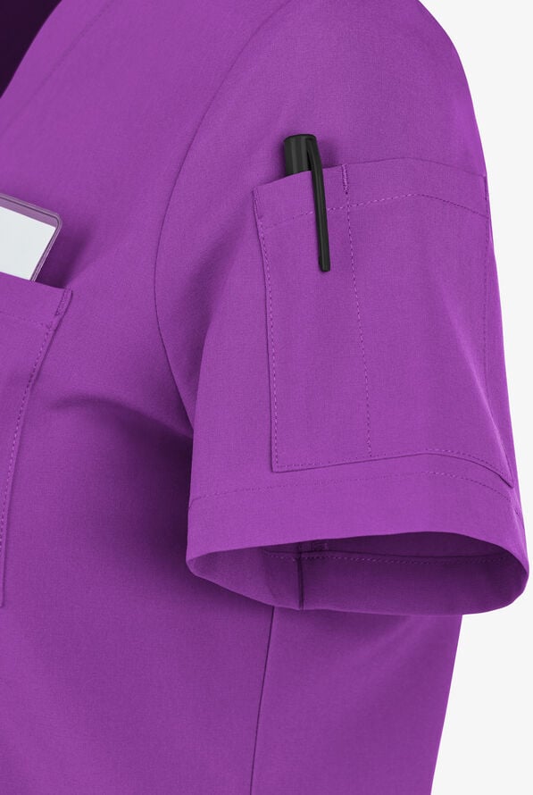 Blusa m&eacute;dica Easy STRETCH Chloe con cuello en V y 3 bolsillos para mujer - Fresh Purple - 5