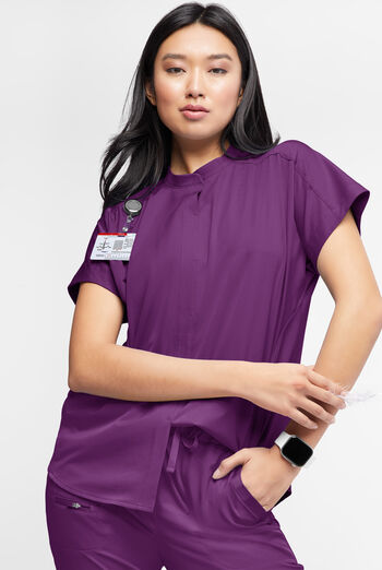 WhisperLite Women’s Aerin 3-Pocket Oversized Dolman Sleeve Scrub Top