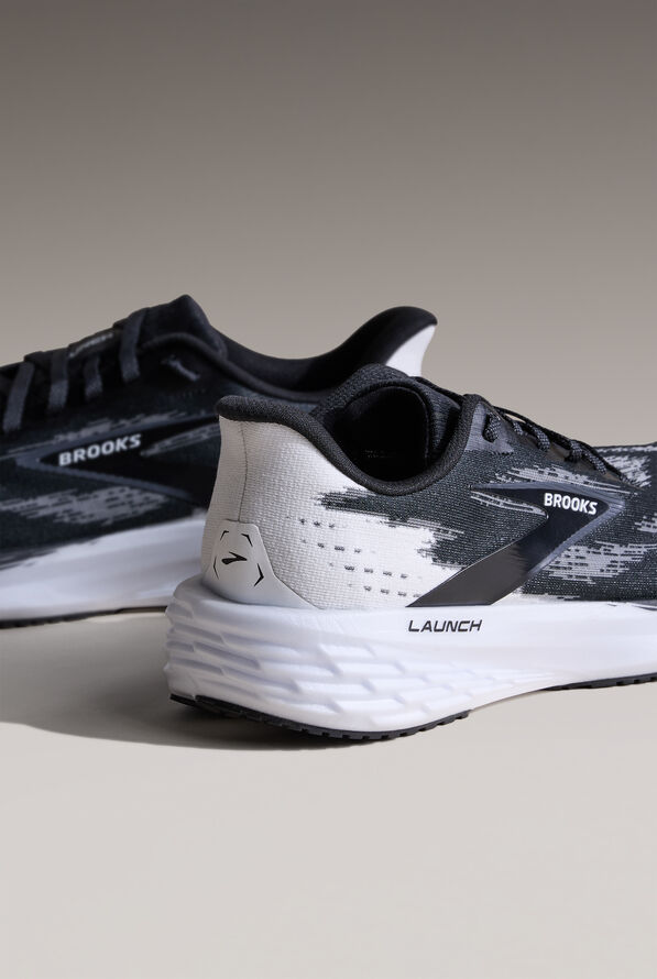 Brooks Men's Launch 11 Black/White Athletic Lace Up Shoes - null - 8