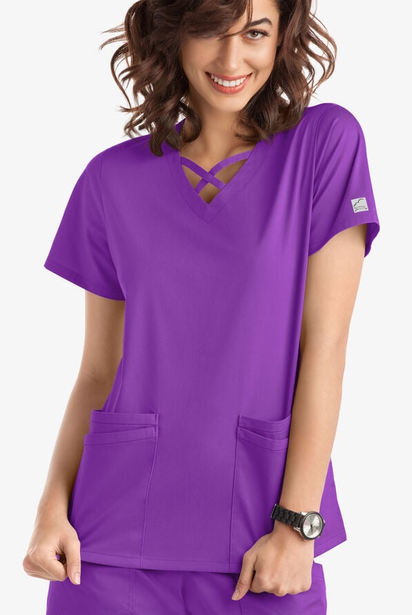 Blusa m&eacute;dica UA Butter-Soft STRETCH con lazos entrecruzados y 4 bolsillos para mujer - Wild Plum - 2