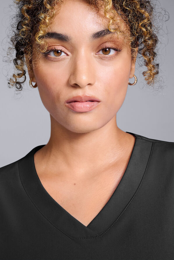 Hypothesis Women's Base 3 Pocket V-Neck Scrub Top - Jet Black - 4