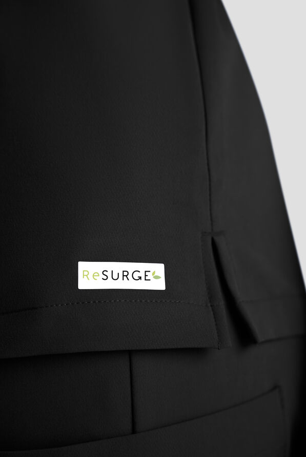 ReSurge Diamond Women's 3-Pocket V-Neck Tuck In / Wear Out Scrub Top - Black - 3