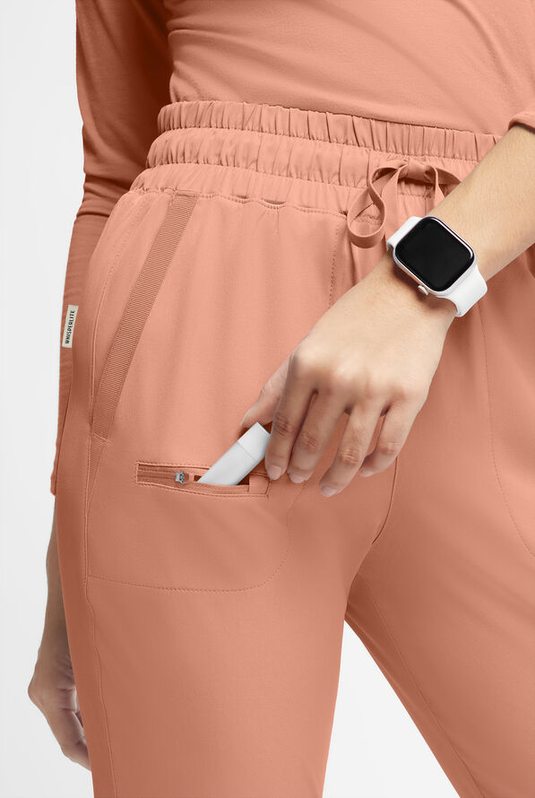 Pantalón médico WhisperLite ISLA con piernas cónicas y 5 bolsillos para mujer - Terracotta - 4