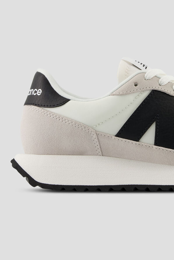 New Balance Women's S237 Sea Salt / Silver Birch / Black Athletic Lace Up Shoes - null - 4