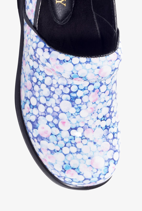 UA Exclusive Savvy Brandy Painted Bubbles Women's Slip Resistant Nursing Shoes - null - 5