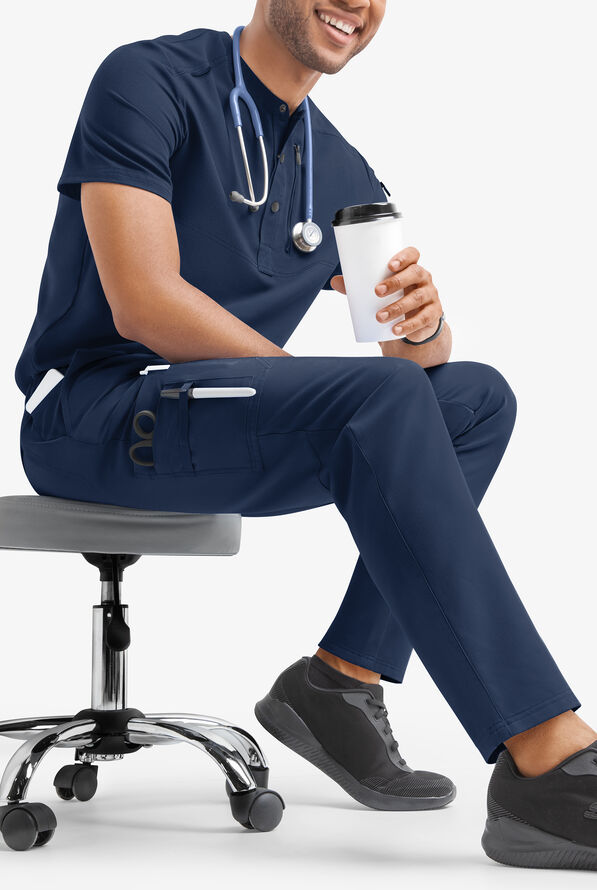 Pantal&oacute;n m&eacute;dico MOVEMENT by Butter-Soft STRETCH Hadar estilo cargo con 9 bolsillos para hombre - Navy - 4