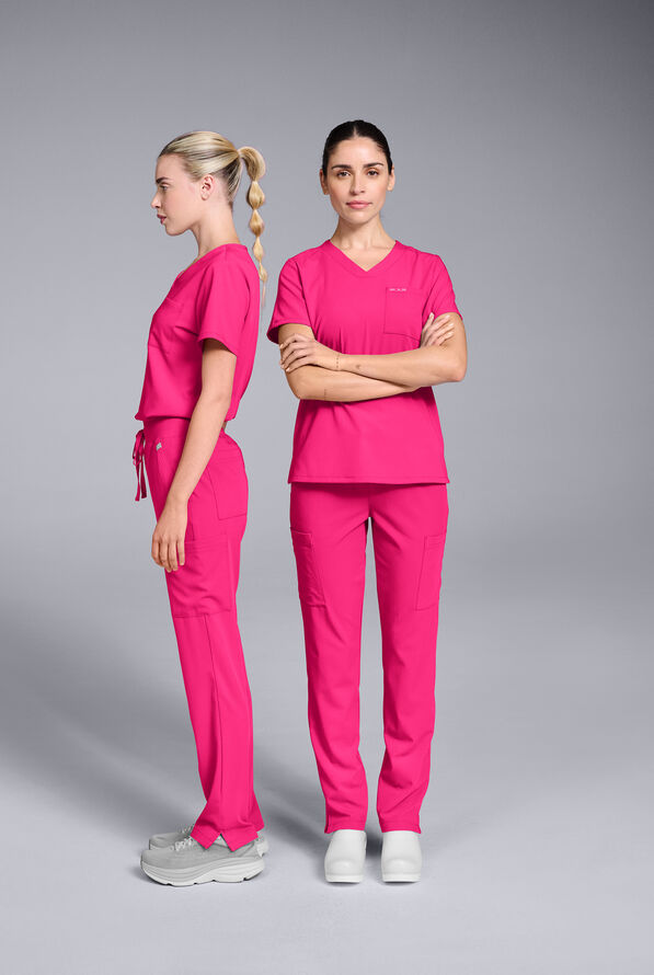 Pantalón médico Hypothesis Base estilo cargo con piernas rectas y 7 bolsillos para mujer - Reactive Pink - 2