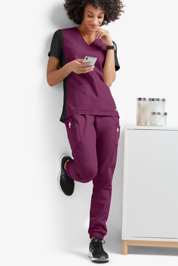 Butter-Soft Core Women's 3-Pocket Knit Panel V-Neck Scrub Top - Wine/Black - 4