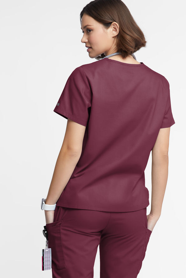 Blusa médica Butter-Soft Originals con cuello en V y 2 bolsillos para mujer - Wine - 3