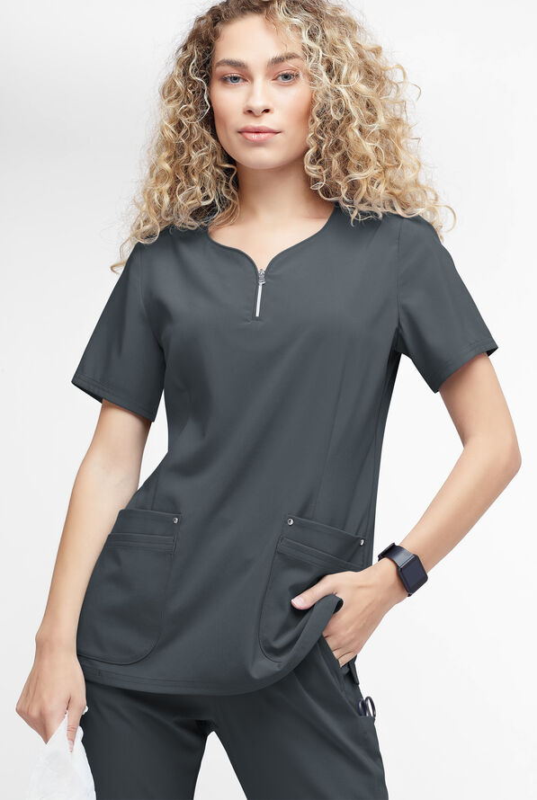 Blusa médica Easy STRETCH Arianna con cuello curvo y 4 bolsillos para mujer - Pewter - 2