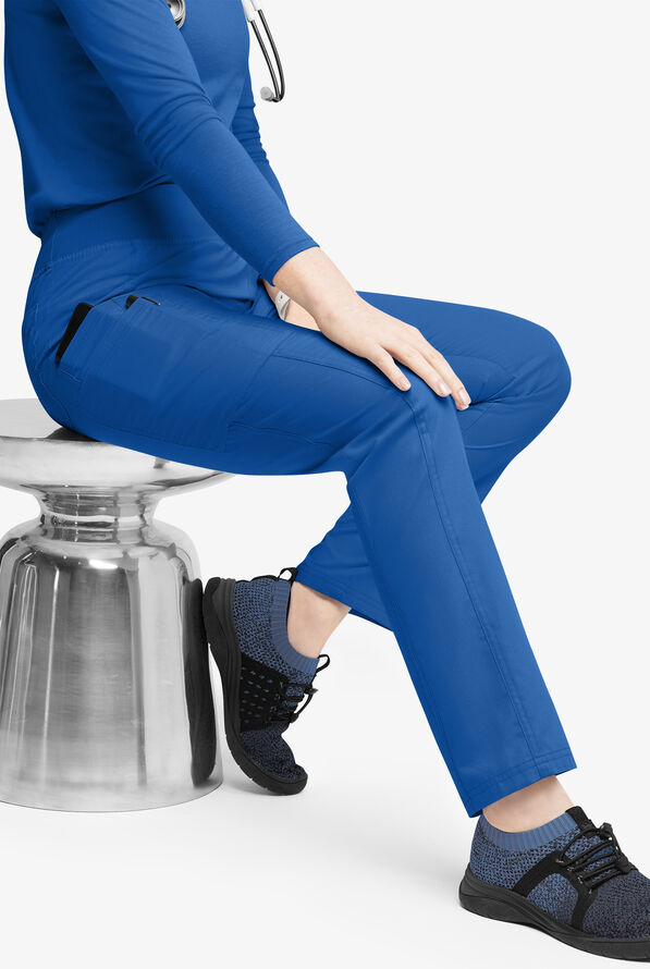 Pantalón médico Butter-Soft Originals de tiro medio estilo yoga con piernas entalladas y 5 bolsillos para mujer - Royal - 4