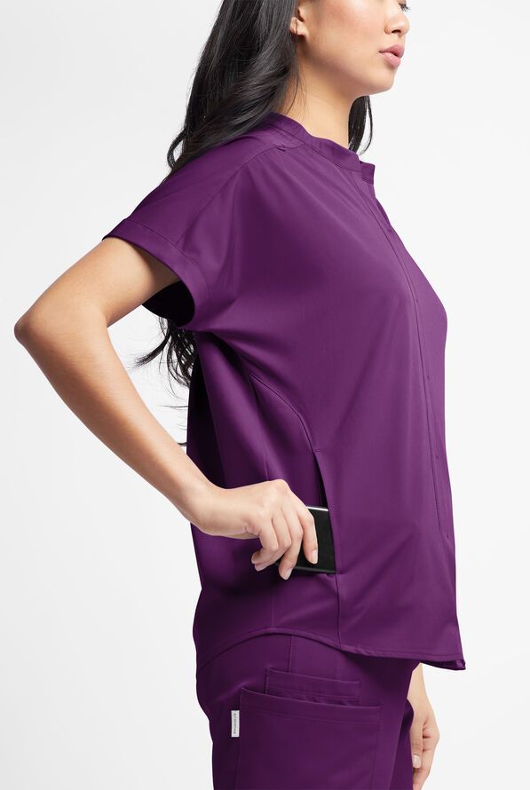 WhisperLite Women’s Aerin 3-Pocket Oversized Dolman Sleeve Scrub Top - Eggplant - 2