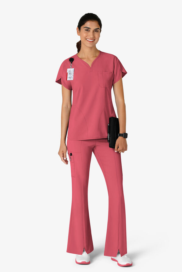 Pantalón médico WonderWink Renew STRETCH estilo cargo yoga con piernas acampanadas y 7 bolsillos para mujer - Ruby - 4