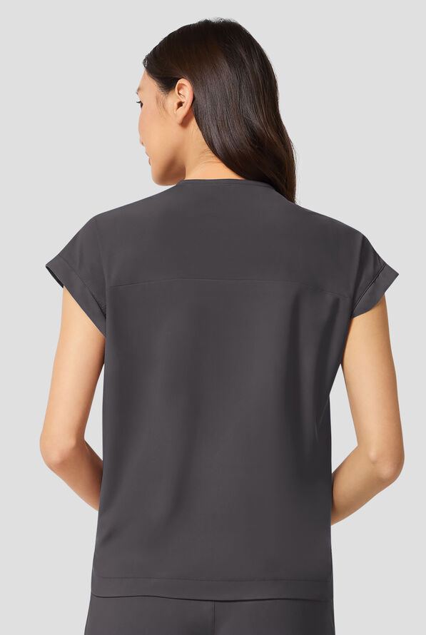 Blusa m&eacute;dica Infinity Pursuit STRETCH con cuello en V de punto acanalado y 1 bolsillo para mujer - Pewter - 4