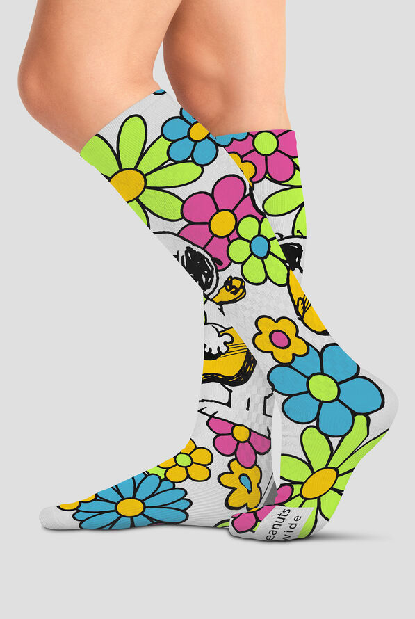 Tooniforms Snoopy Groove Women's 10-15 mmHg Light Compression Socks - null - 2