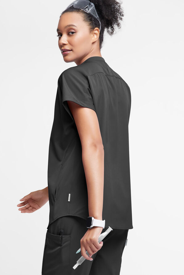 Blusa médica WhisperLite Aerin con mangas dolmán y 3 bolsillos para mujer - Black - 5