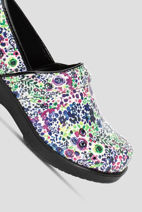 Savvy Women's Brandy Meadow Nursing Clogs - null - 3