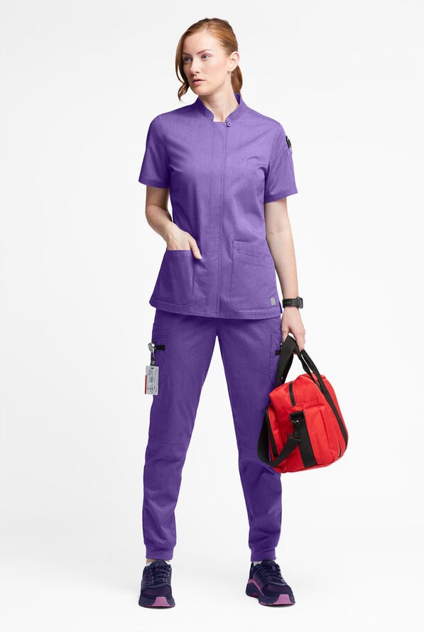 Blusa m&eacute;dica UA Butter-Soft STRETCH con cremallera y 6 bolsillos para mujer - Sparkling Grape Heather - 2