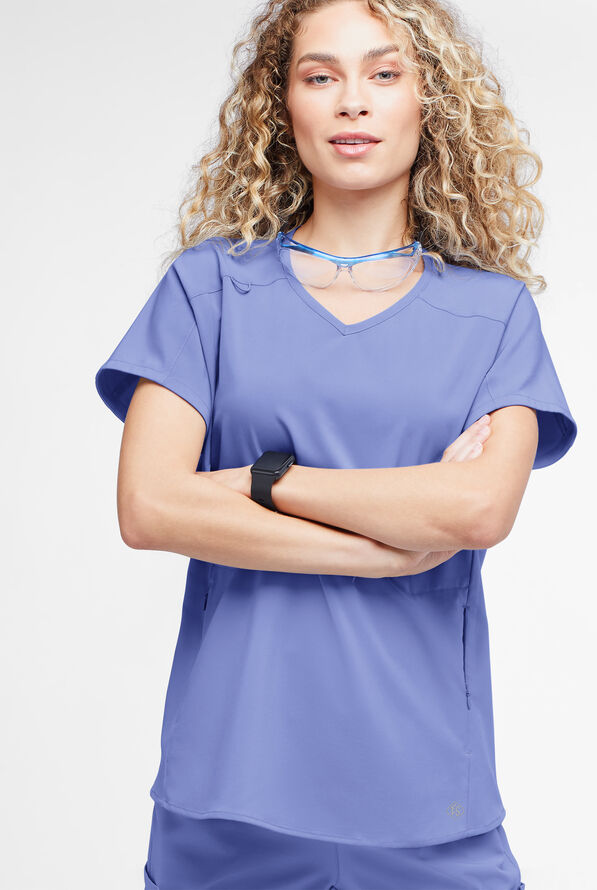 Blusa médica holgada Easy STRETCH Sierra con cuello en V y 2 bolsillos para mujer - Ceil Blue - 2