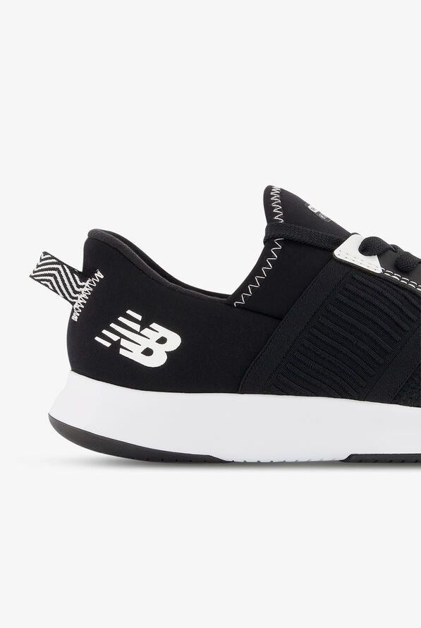 New Balance Women's DynaSoft Nergize v3 Black/White Athletic Lace Up Nursing Shoes - null - 4