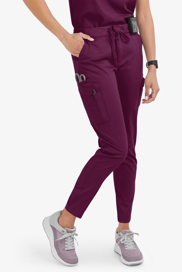 Pantal&oacute;n m&eacute;dico UA Butter-Soft STRETCH estilo cargo con 10 bolsillos para mujer - Wine - 1