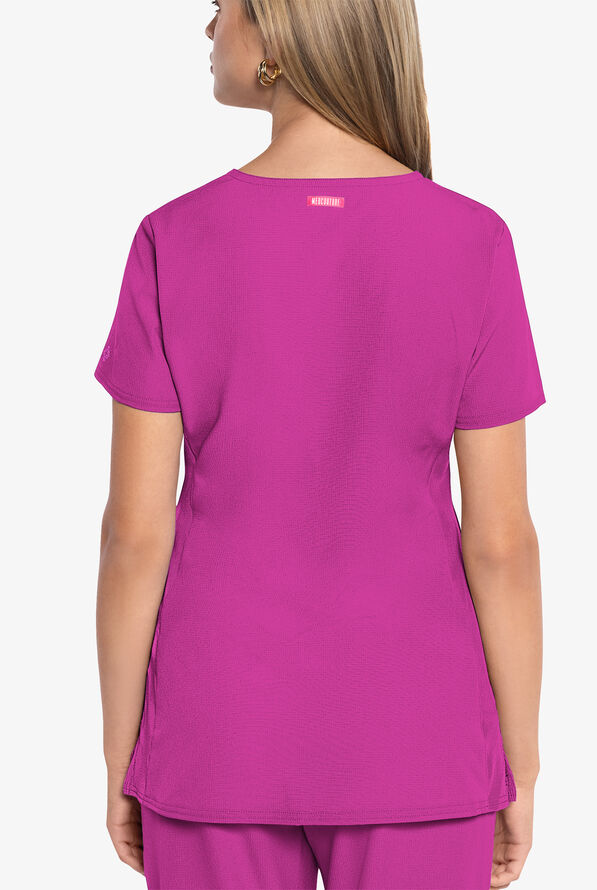 Blusa m&eacute;dica Med Couture Amp STRETCH con cuello en V y 3 bolsillos para mujer - Plum Royale - 3