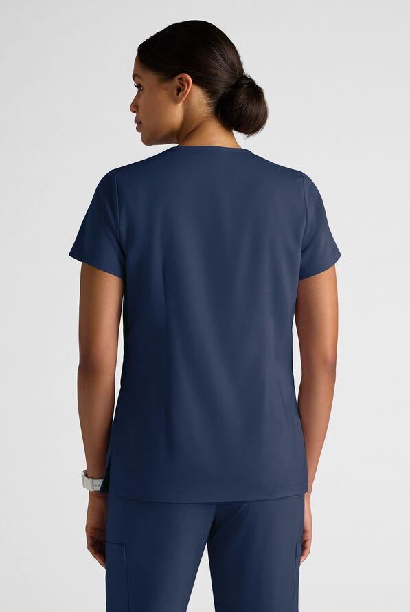 Blusa médica UA Butter-Soft STRETCH con cuello en V y 1 bolsillo para mujer - Navy - 2