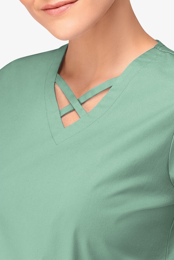 Blusa m&eacute;dica UA Butter-Soft STRETCH con lazos entrecruzados y 4 bolsillos para mujer - Water Mint - 3