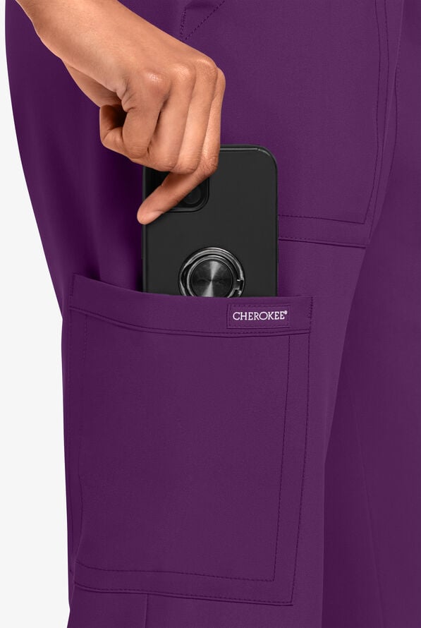 Pantal&oacute;n m&eacute;dico Cherokee Workwear Originals Ultra estilo cargo con piernas rectas y 4 bolsillos para mujer - Eggplant - 3