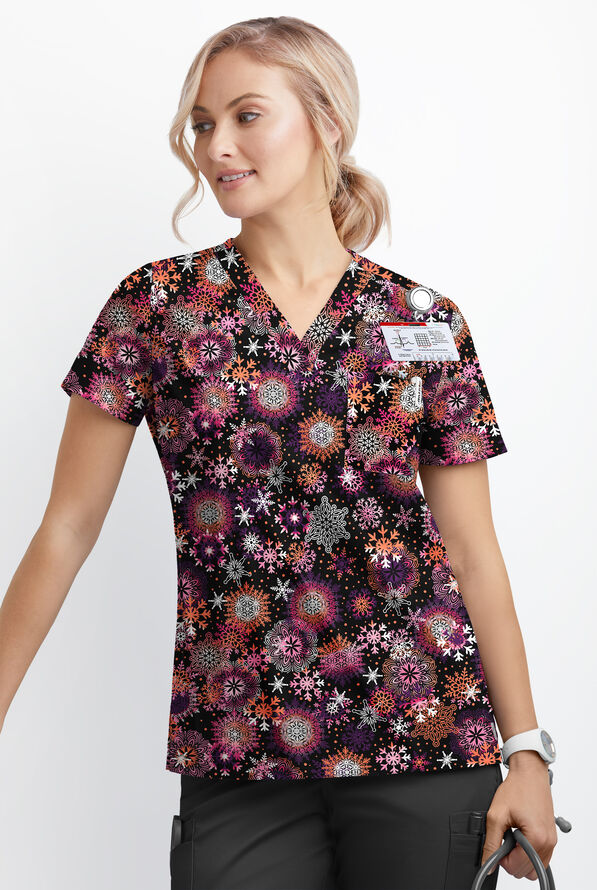 Butter-Soft Dazzling Snowflakes Women's 1-Pocket V-Neck Tuck-In Print Scrub Top - null - 2