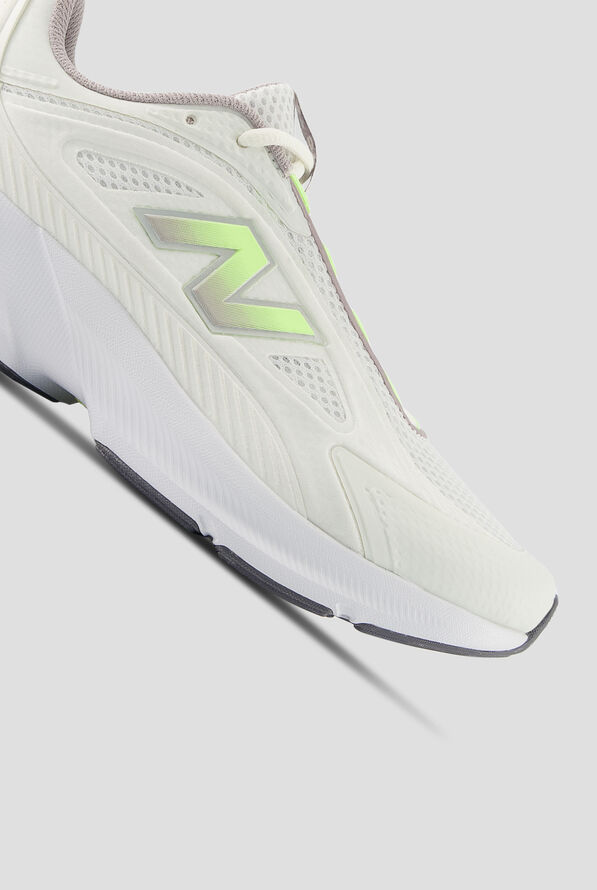 New Balance Women's Ctlyst Sea Salt / Truffle Salt Athletic Lace Up Shoes - null - 3