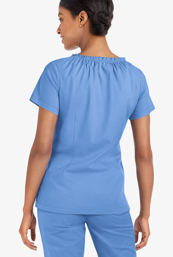 Blusa m&eacute;dica UA Butter-Soft STRETCH estilo campesina con mangas cortas y 6 bolsillos para mujer - Ceil Blue - 4