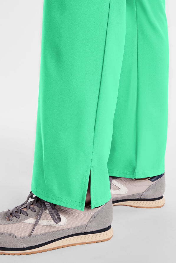 Med Couture Insight Women's 4-Pocket Flare Leg Cargo Scrub Pant - Mint Julep - 5