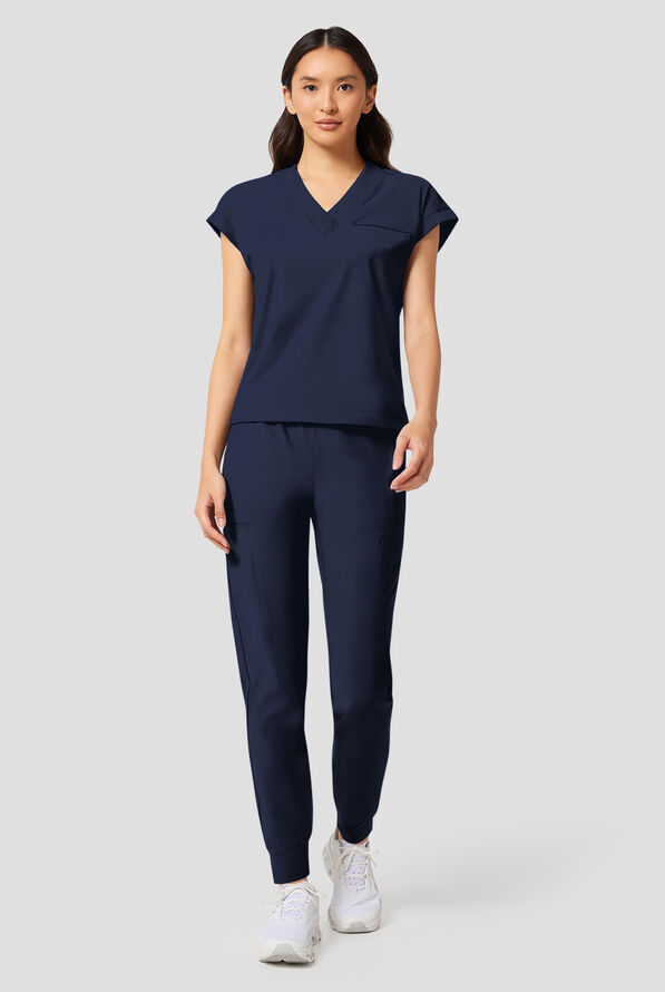 Blusa m&eacute;dica Infinity Pursuit STRETCH con cuello en V de punto acanalado y 1 bolsillo para mujer - Navy - 5