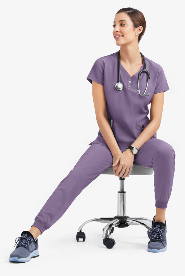 Blusa médica Easy STRETCH Demi estilo Henley con 4 bolsillos para mujer - Purple Dusk - 6