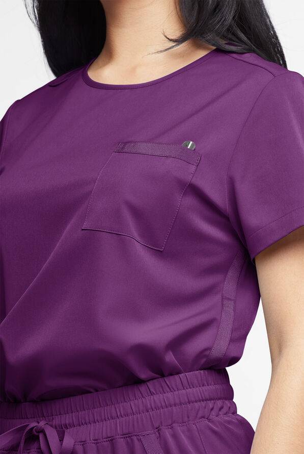 Blusa médica WhisperLite Lyra Stretch con cuello redondeado y 2 bolsillos para mujer - Eggplant - 4