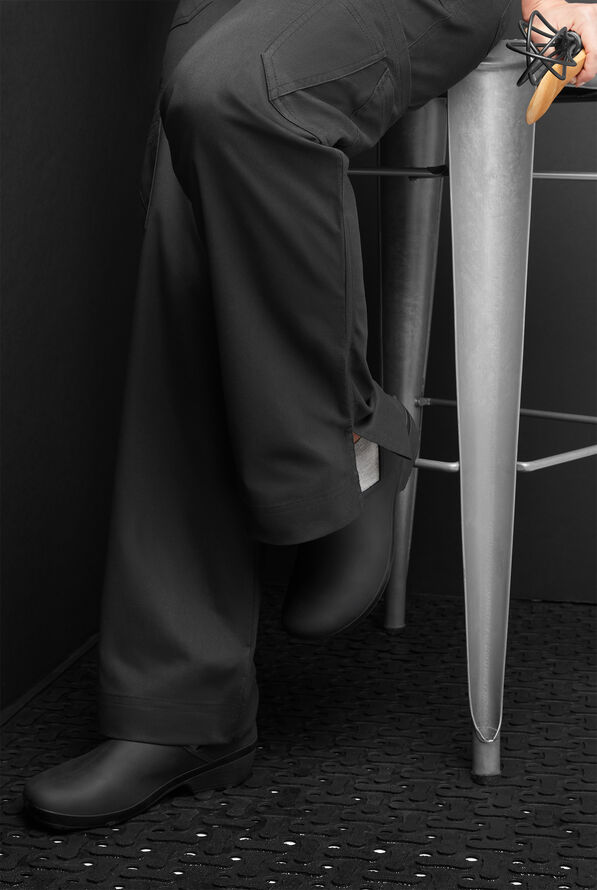 KESWI Women's Extra Comfort Classic Clog - Black - 5