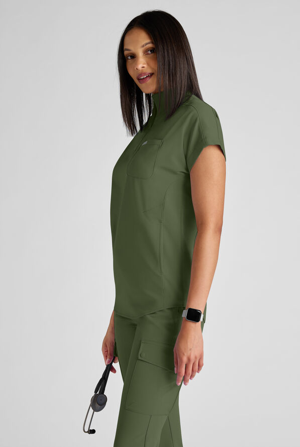 ReSurge Rhine Women's 5-Pocket Oversized Half Zip Stand Collar Scrub Top - Light Olive - 2