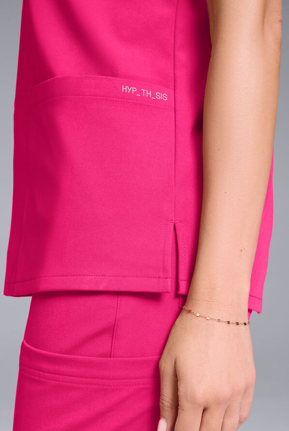 Blusa médica Hypothesis Base con cuello en V y 3 bolsillos para mujer - Reactive Pink - 3